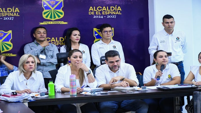 Directora Cortolima en El Espinal