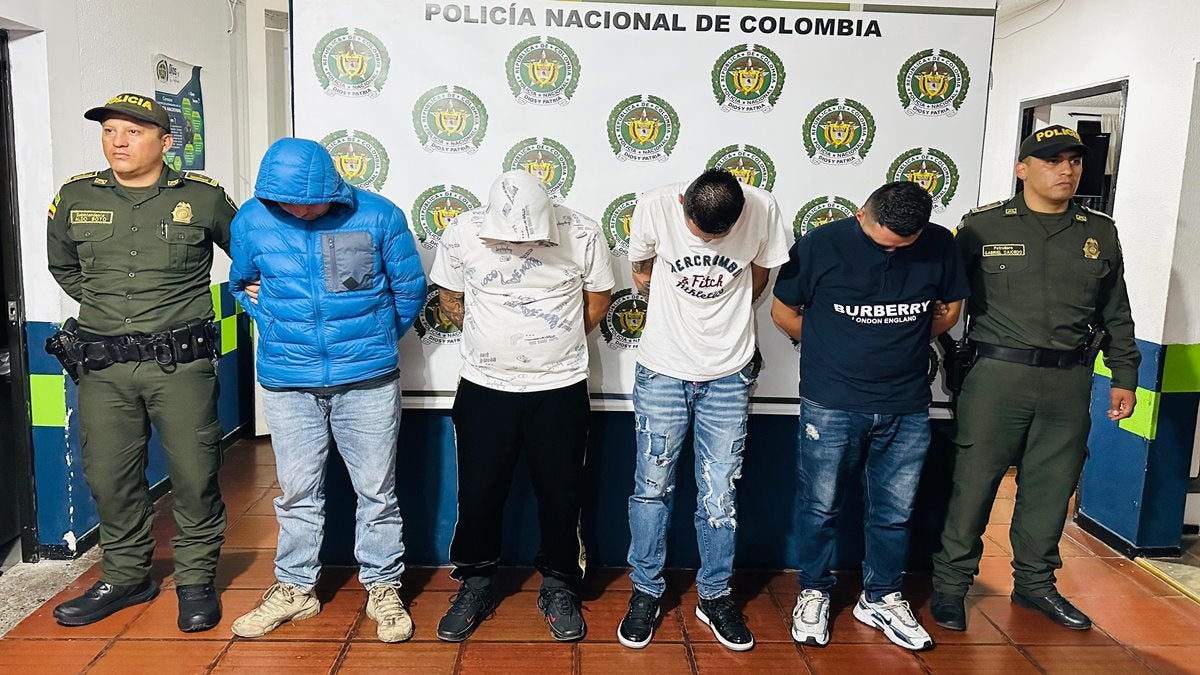 ¡Se les cayó la vuelta! Capturados cuatro fleteros que intentaron hurtarle $8 millones a una mujer