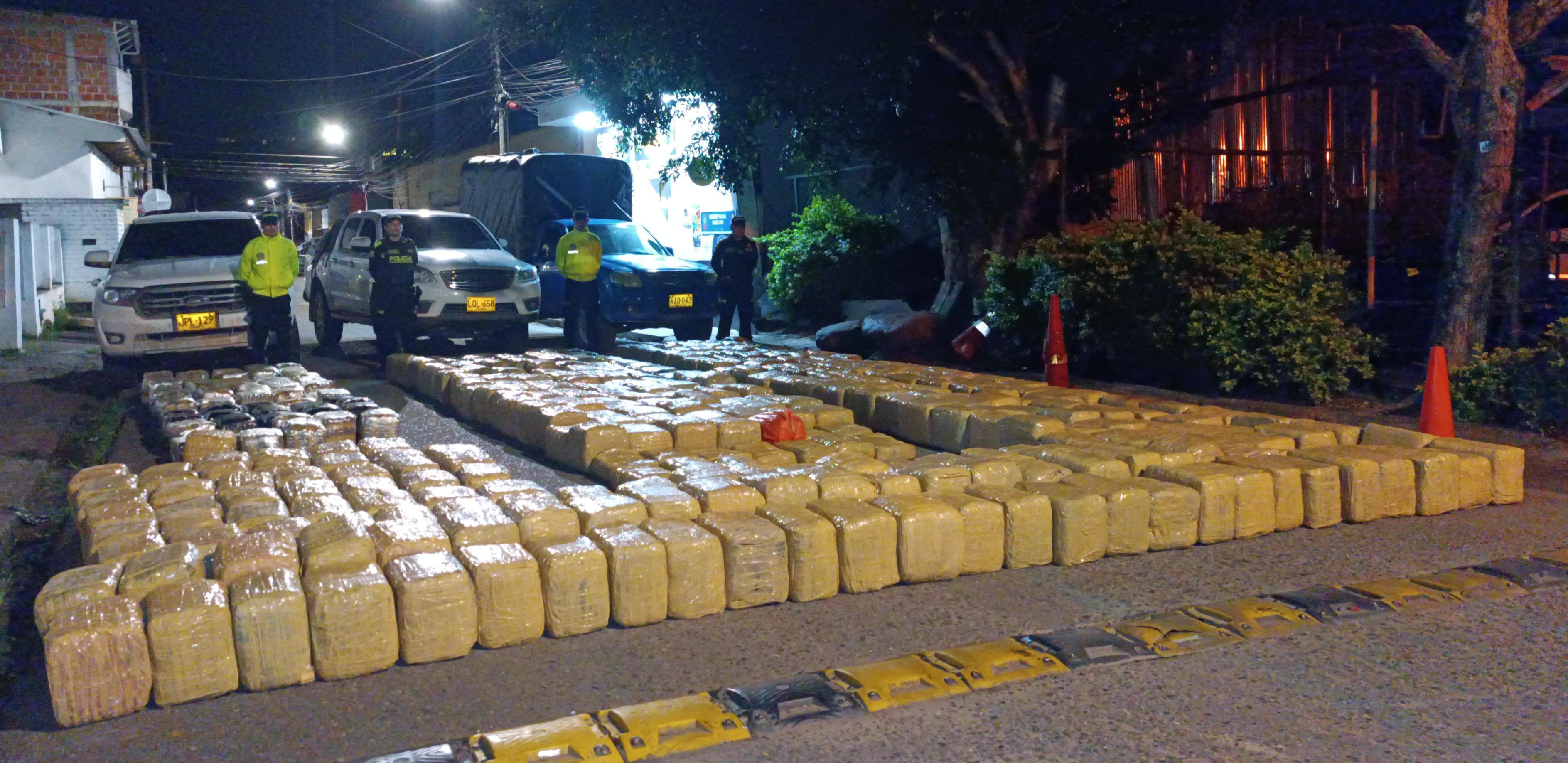 Incautan 1.800 kilos de marihuana en el Huila.