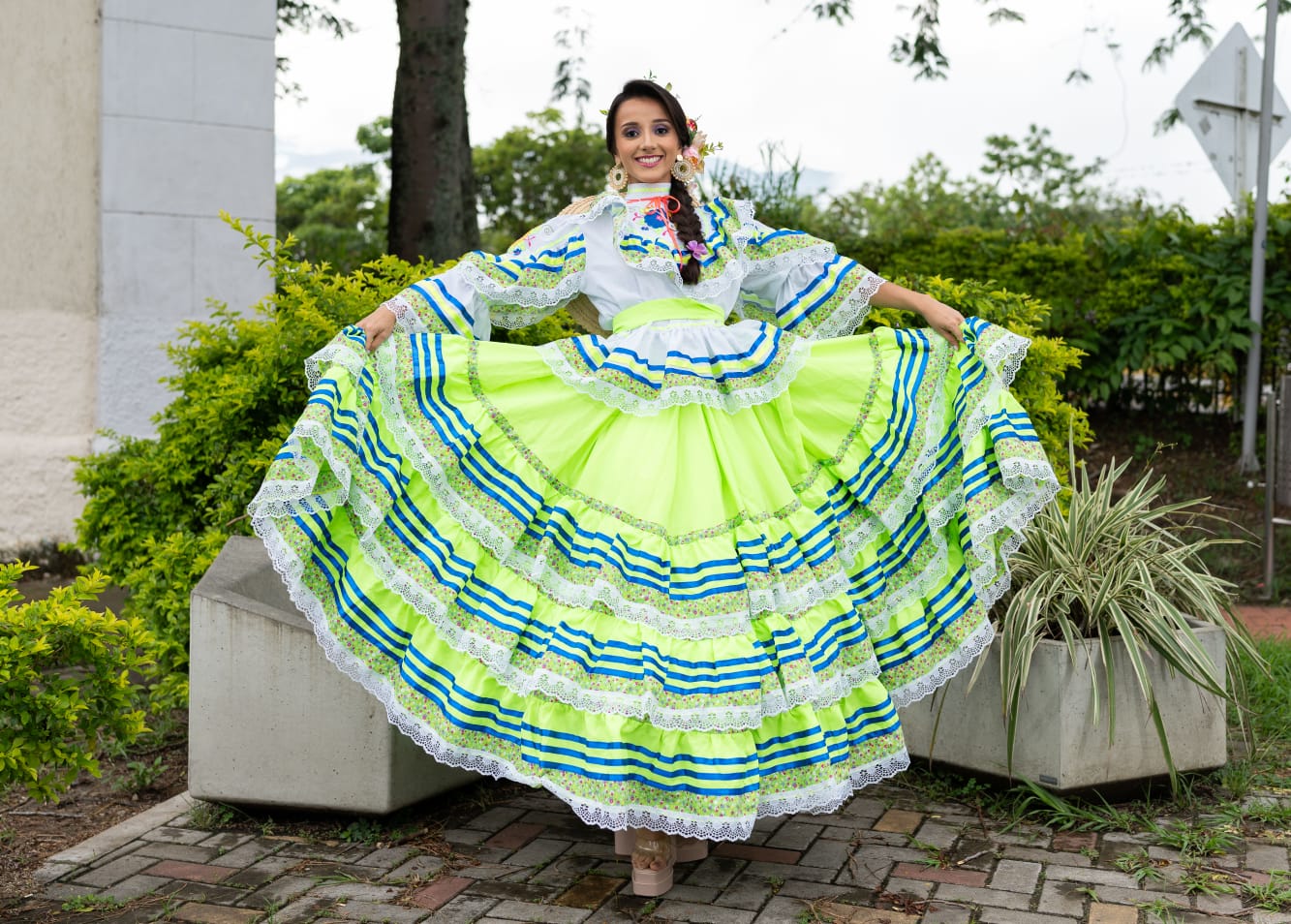 paula ruiz embajadora comuna nueve 2024