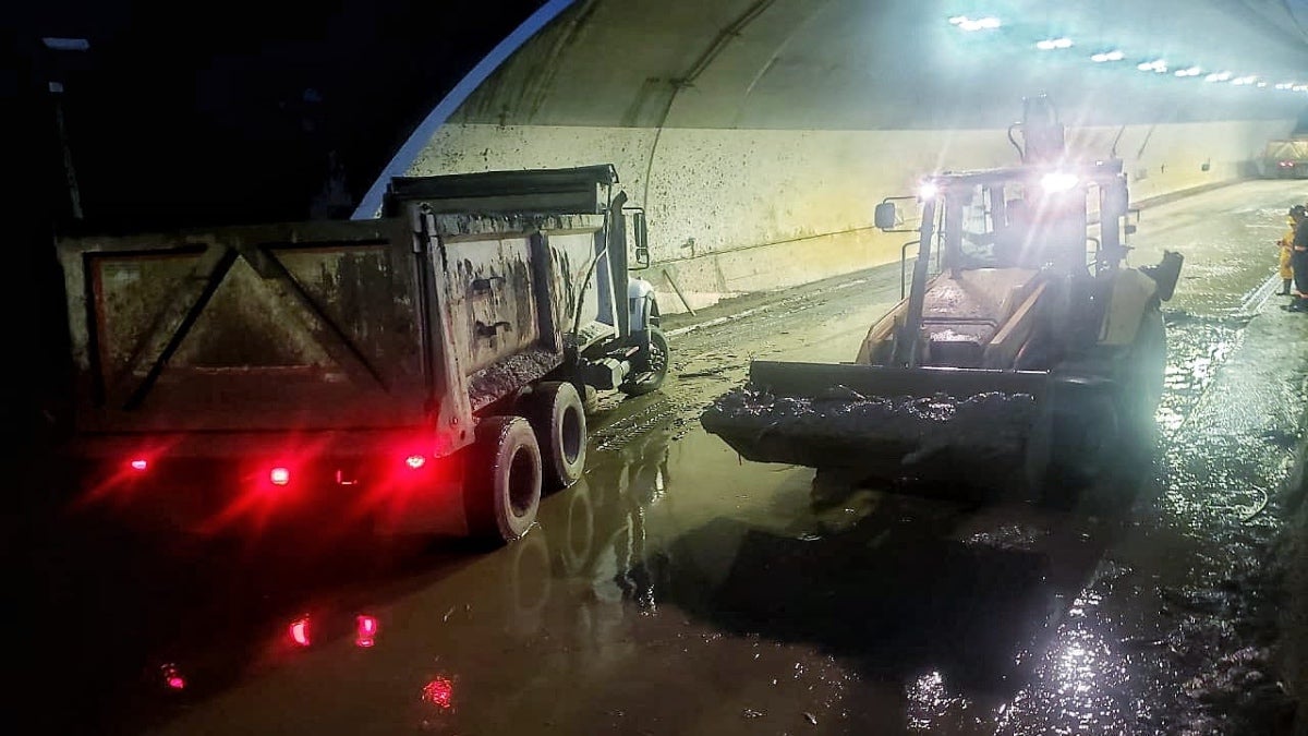 El Invías ha aumentado su capacidad técnica y operativa para lograr la remoción completa del material