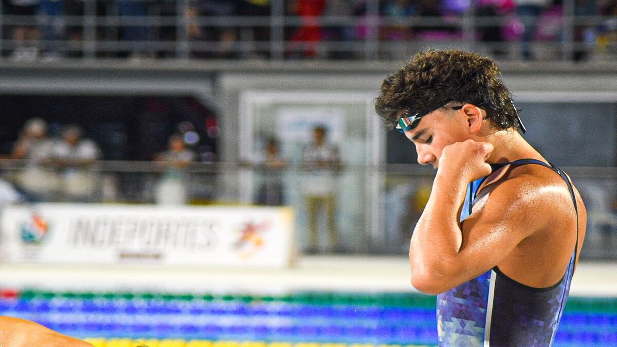 El nadador tolimense Lucas Peñaloza, se destaca en el torneo continental
