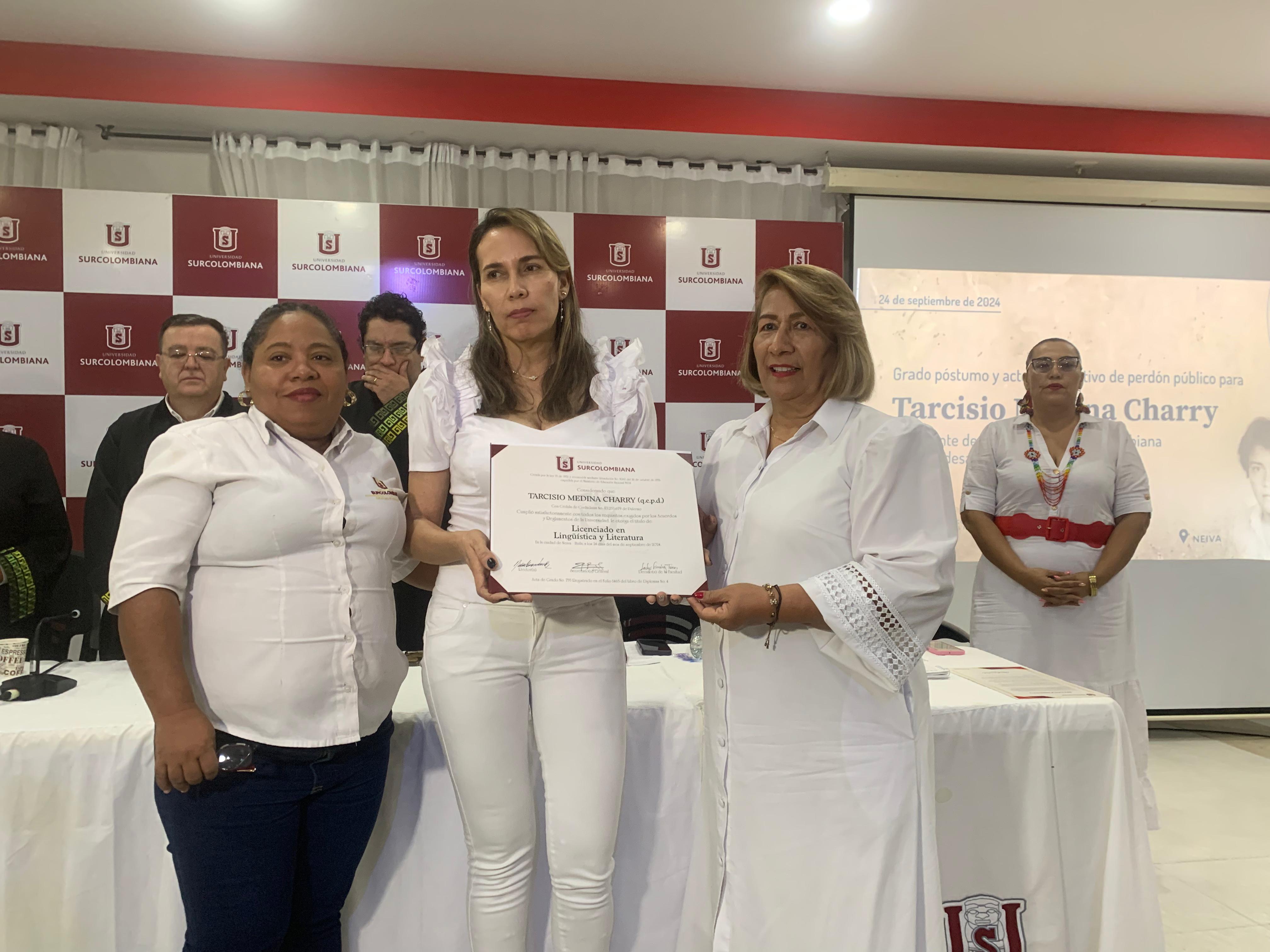 Grado póstumo y acto restaurativo de perdón público en honor a Tarcisio Medina Charry