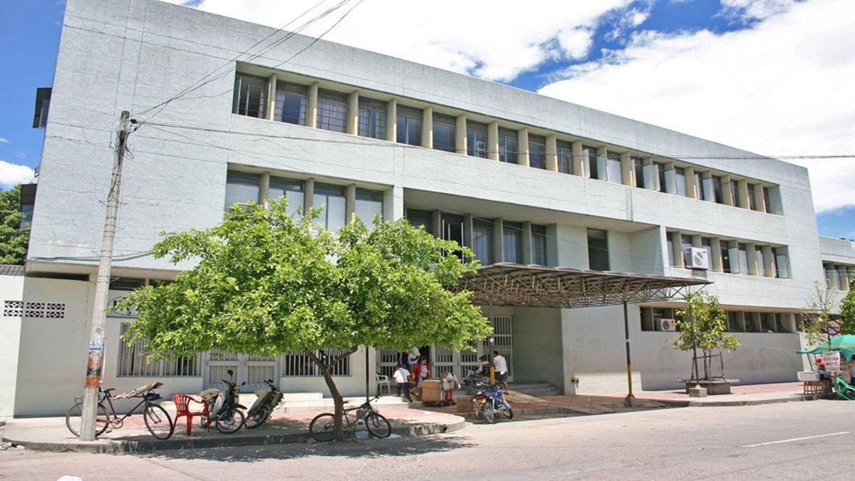 Dieron de alta a la joven que recibió múltiples puñaladas por parte de su pareja en Carmen de Apicalá