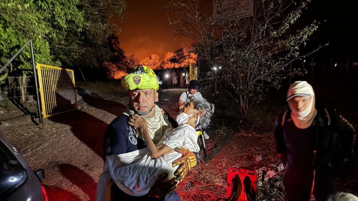 Evacuación adultos mayores | Incendio forestal | Neiva | Septiembre 2024