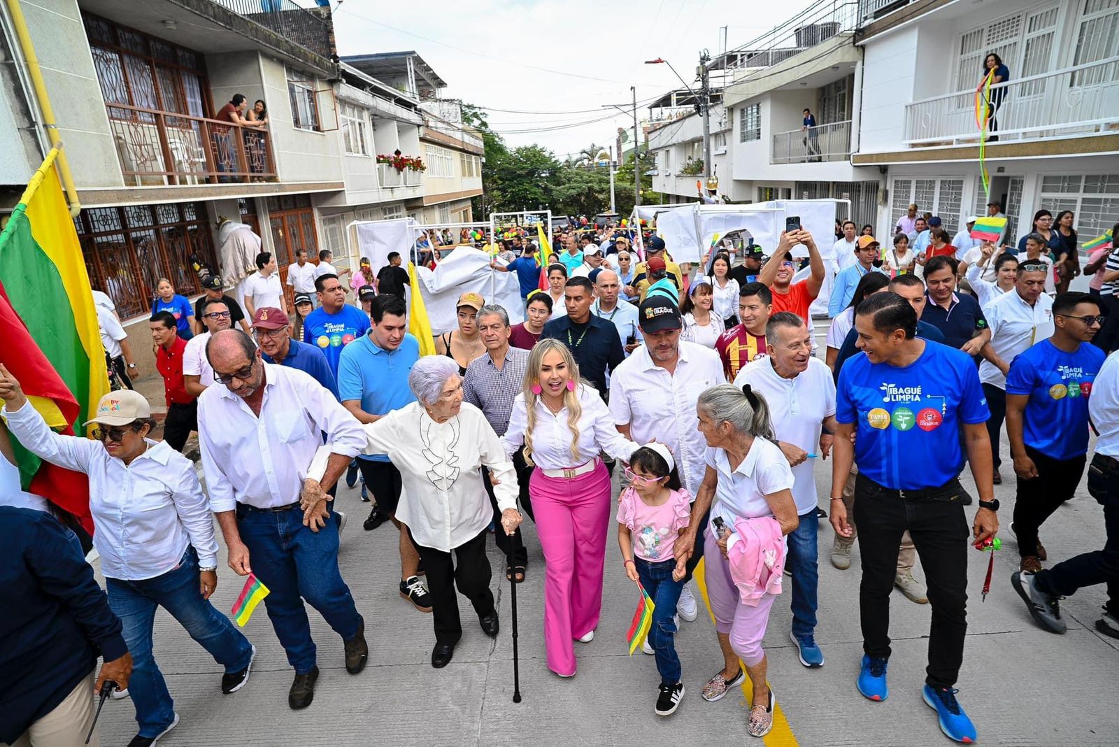 Alcaldesa de Ibagué pavimentación vías