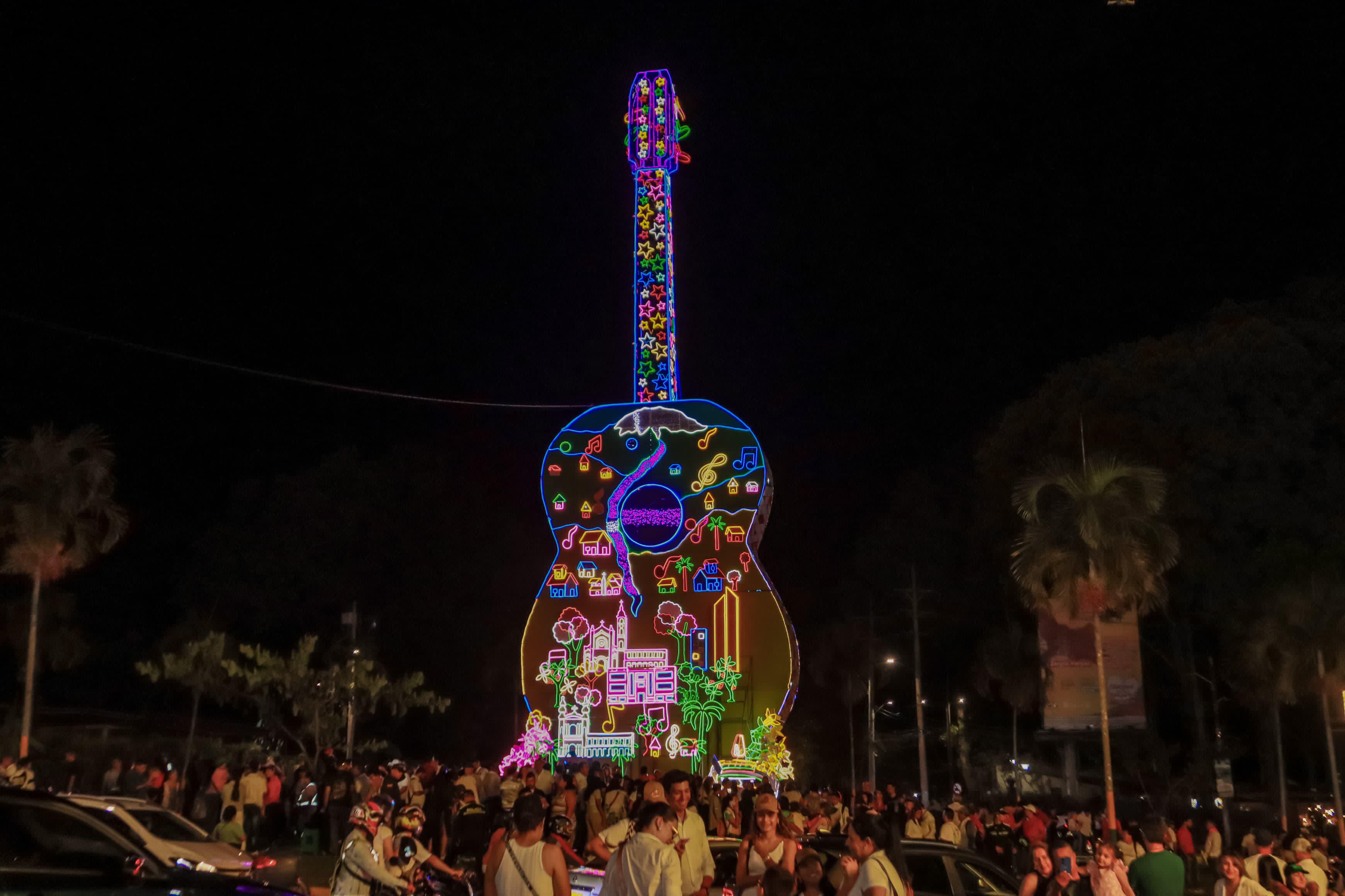 Inauguración guitarra Ibagué 474 años