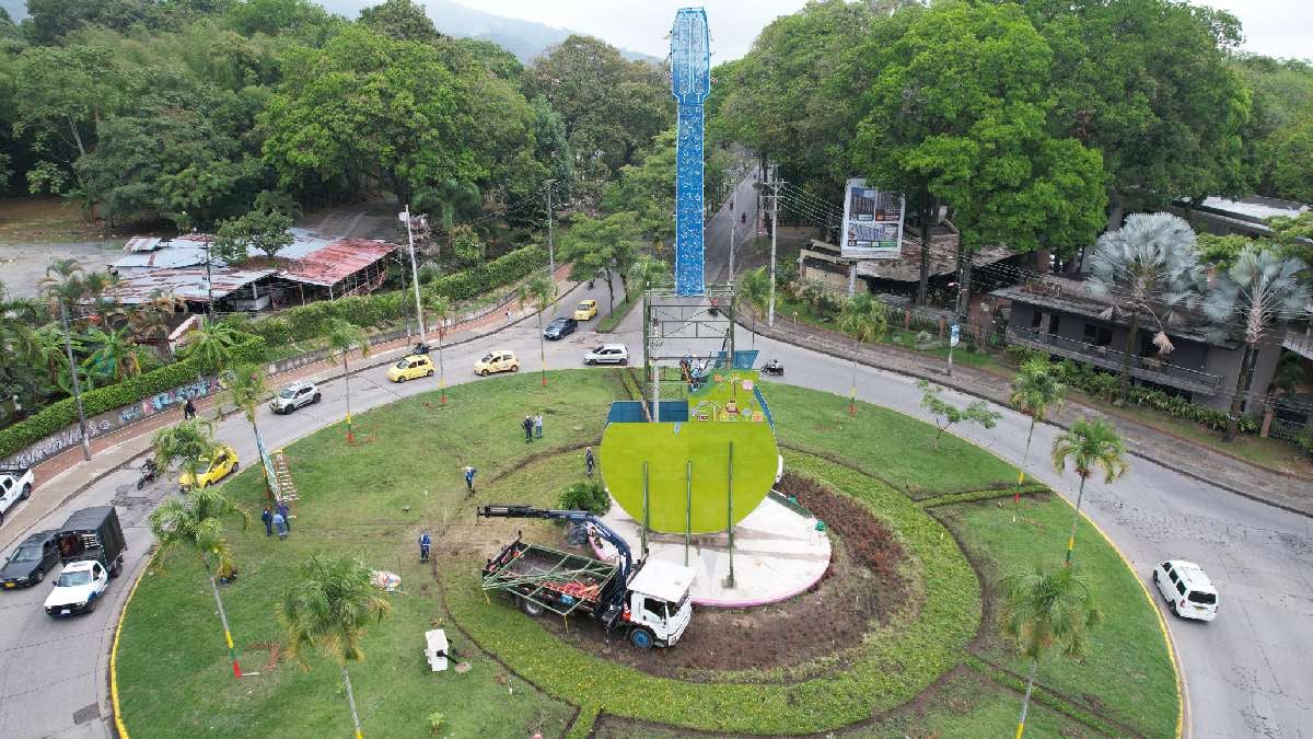 Monumento Guitarra Ibagué Octubre 2024