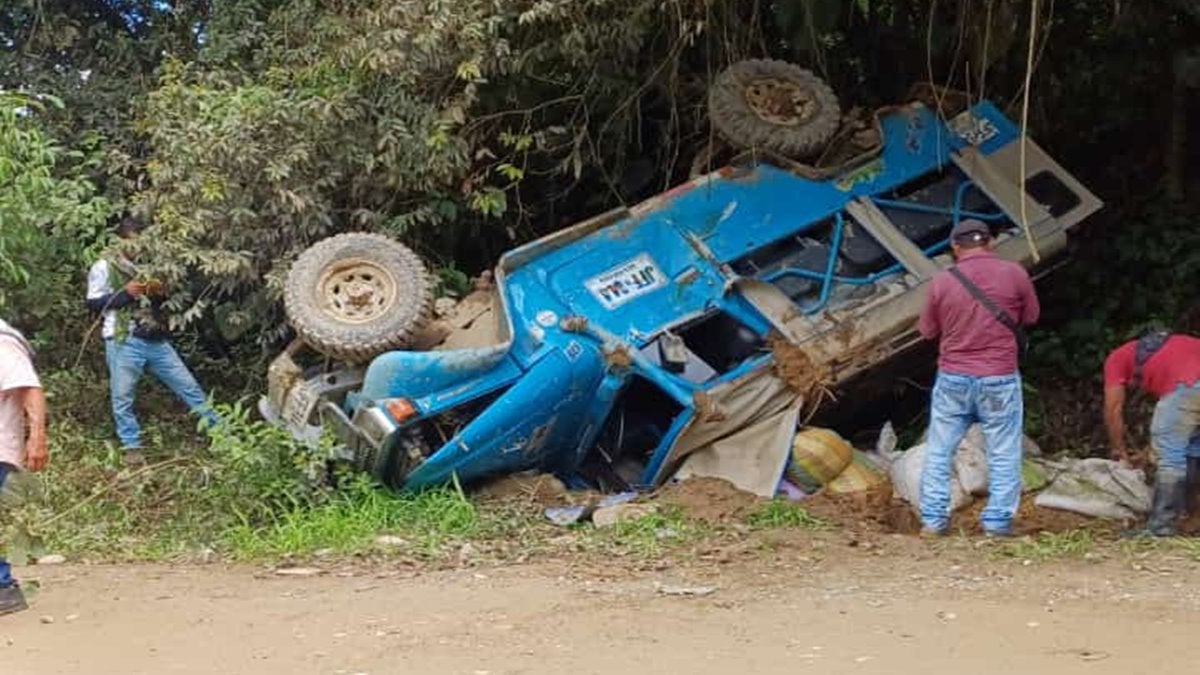 Accidente en Rovira deja ocho heridos, entre ellos dos menores de edad