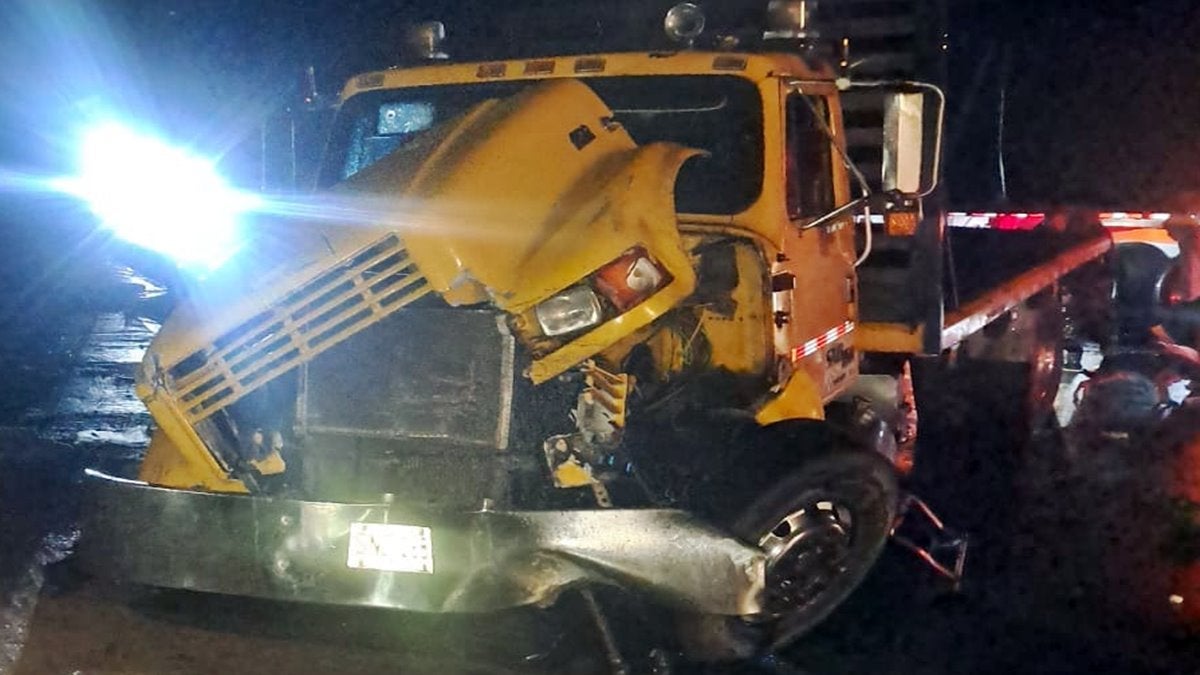 Al menos cuatro caminantes resultaron lesionados tras accidente de camión en el túnel OrejiAmarillo