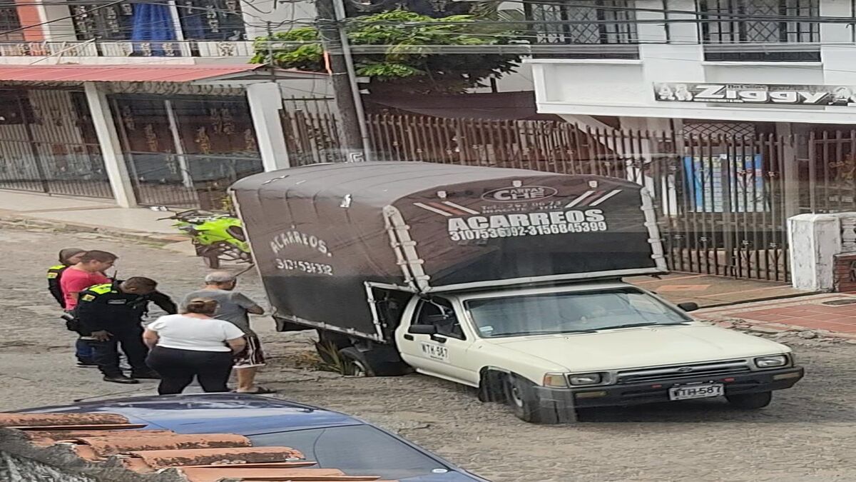 Hueco en el barrio Fenalco