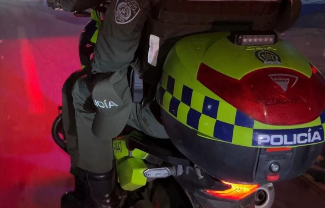 Referencia motocicleta policía