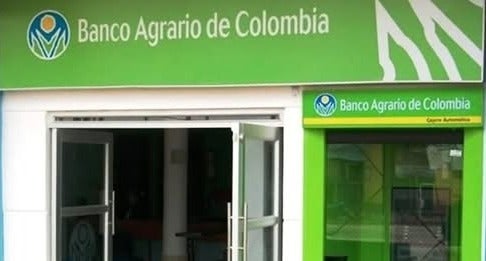 Hombres armados intentaron llevarse el dinero en las cajas de la entidad