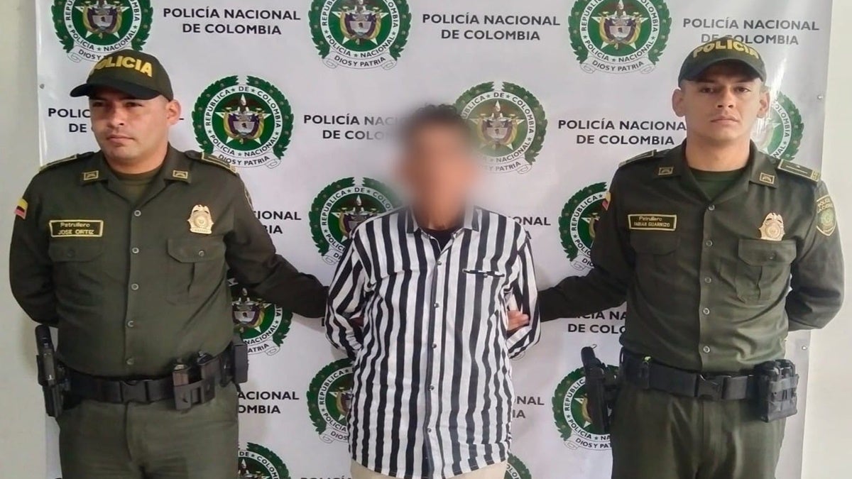 Capturaron a un abuelo depravado ‘manoseando’ a una pequeña en el parque de Cajamarca