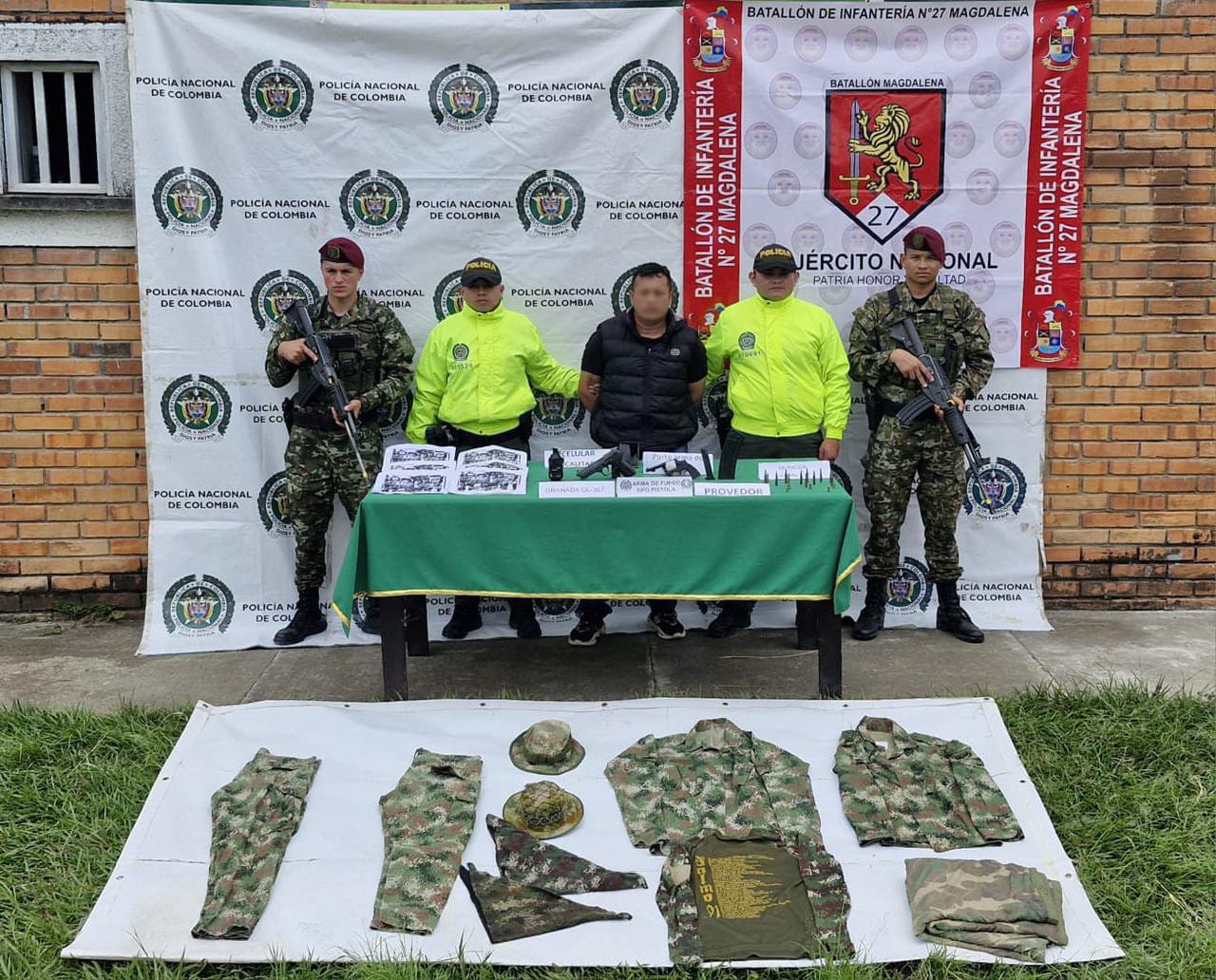 Capturaron a ‘El diablo’ cabecilla del frente ‘Rodrigo Cadete’ en el Huila.