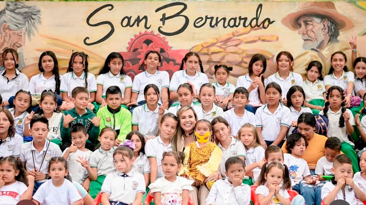 Alcaldesa de Ibagué en San Bernardo