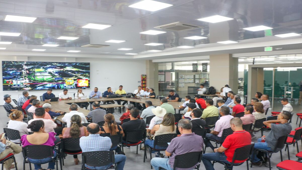 Alcaldía de Ibagué y gremio transportador