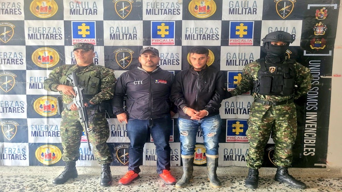 Sería el encargado de carnetizar y extorsionar a comerciantes