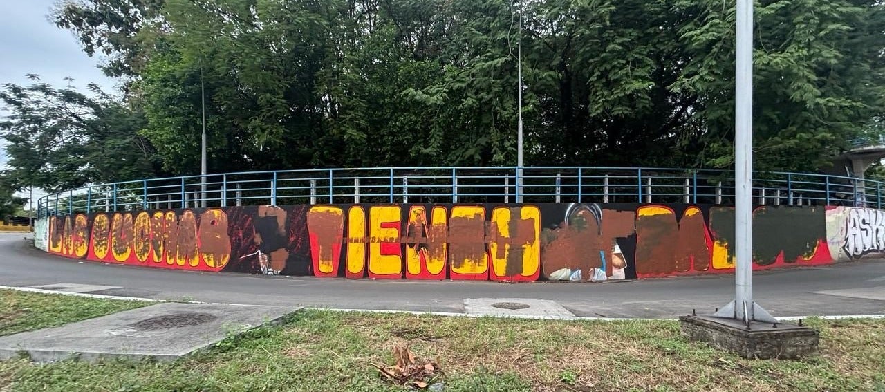 Borran mural 'Las cuchas tienen razón' en Neiva