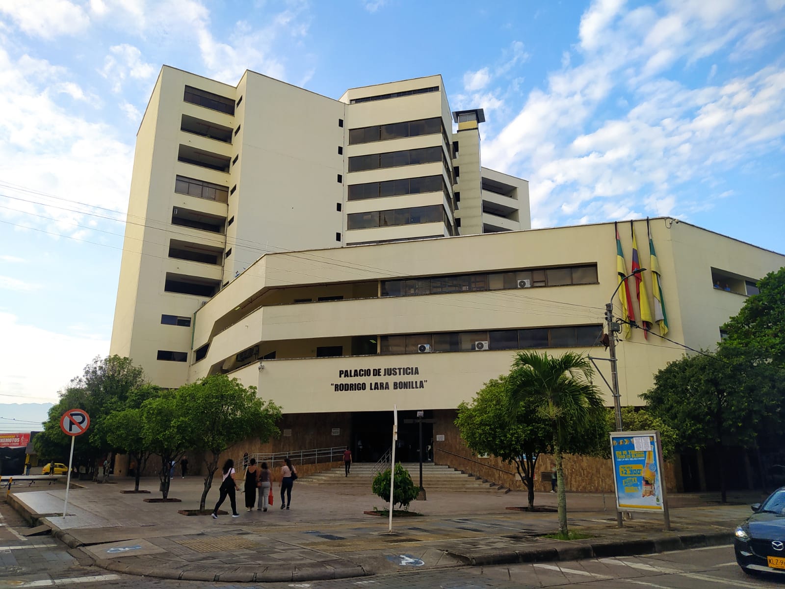 Hallan granada de aturdimiento cerca al palacio de Justicia en Neiva