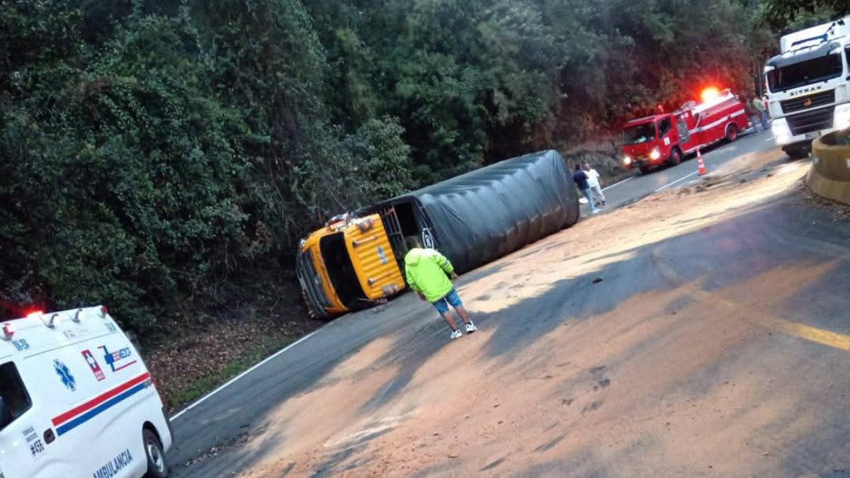Accidente tránsito | Cierre Línea | Tolima | Febrero 2025