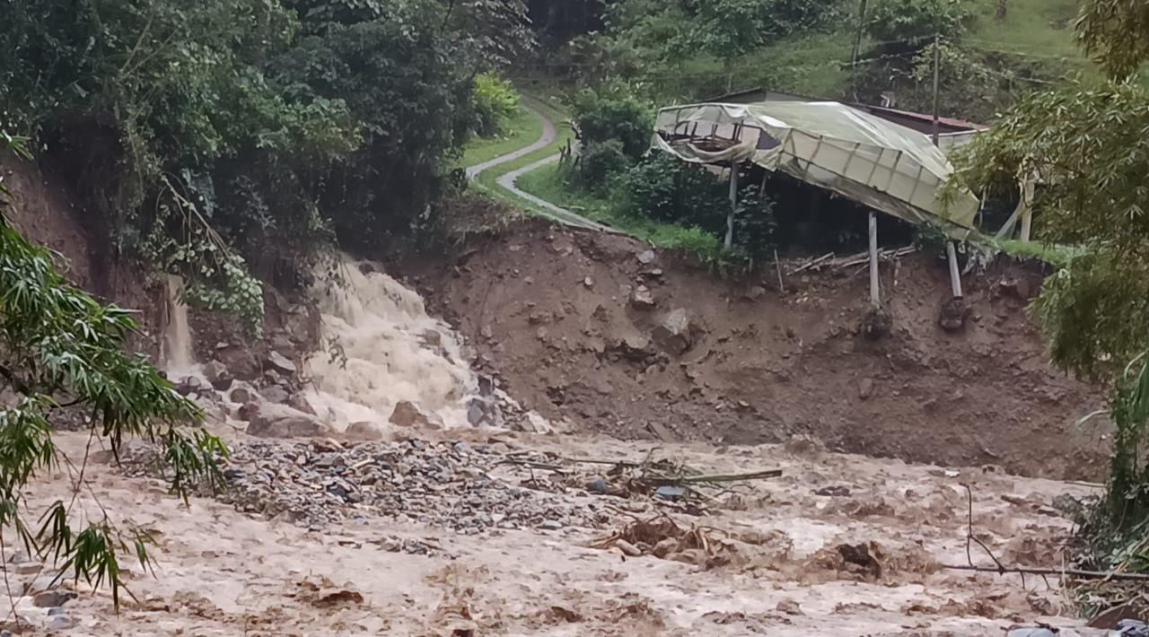 Referencia afectaciones lluvias Huila