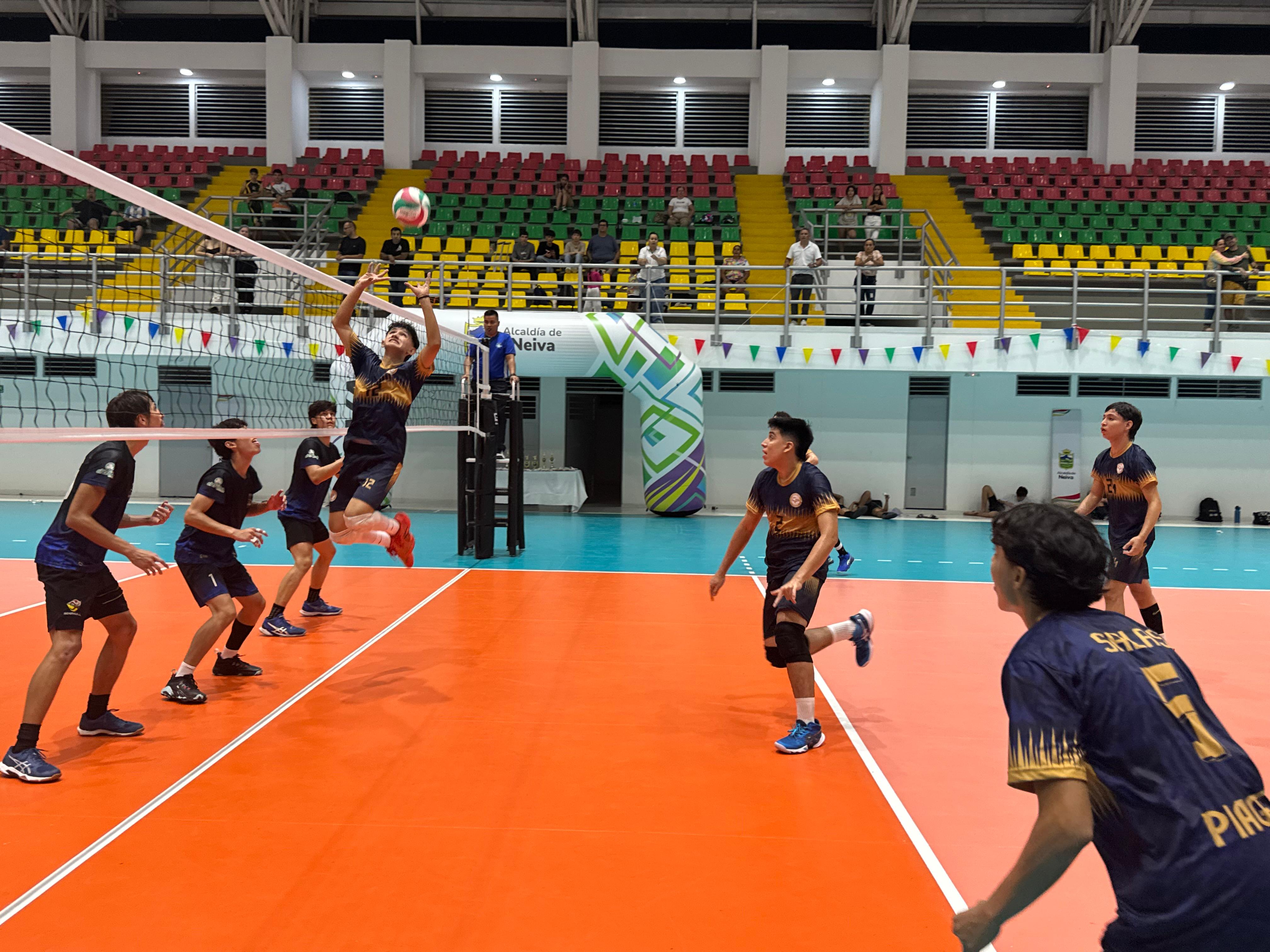 Deportistas voleibol masculino
