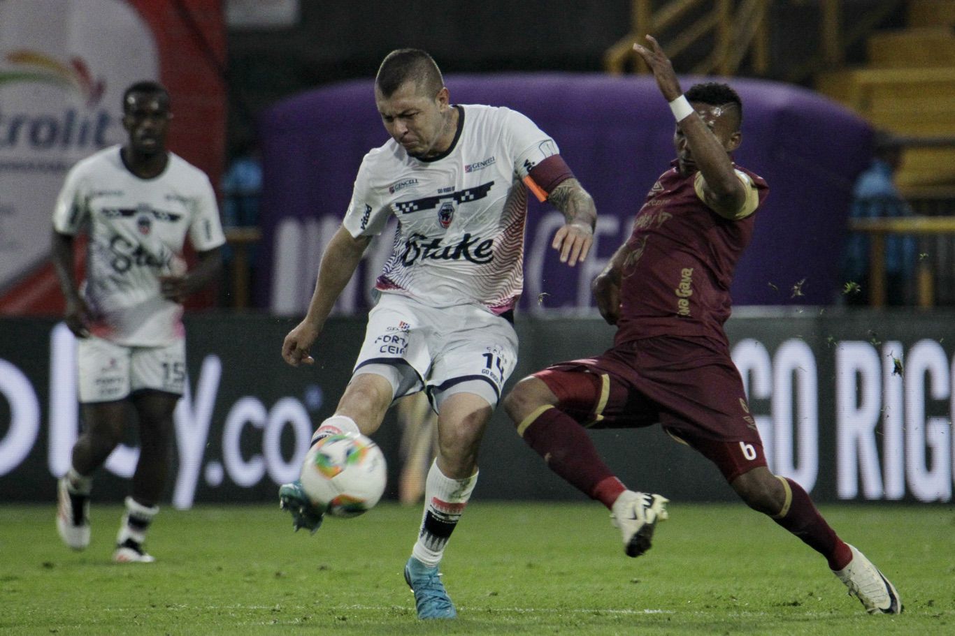 Fortaleza y Tolima en duelo por Liga BetPlay 2025-I