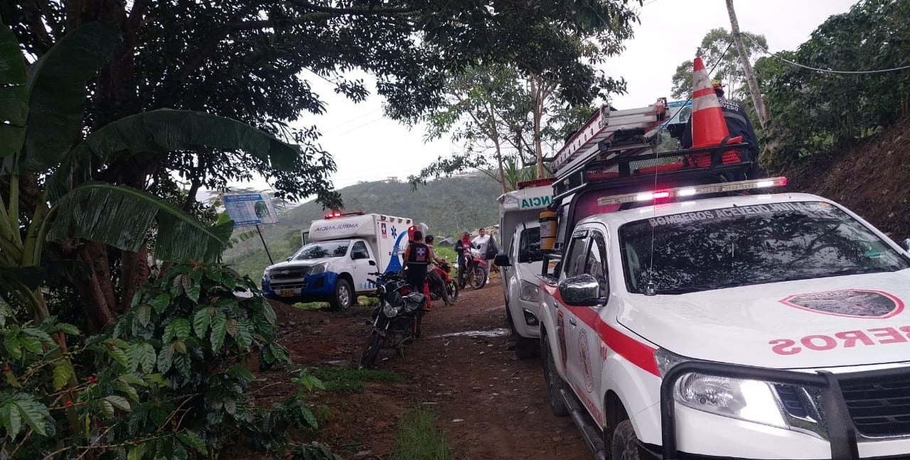 Atención joven mina