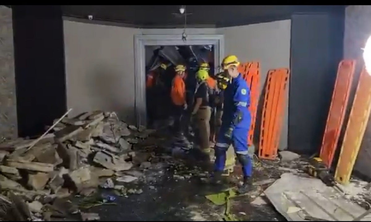 Tragedia por desplome de techo