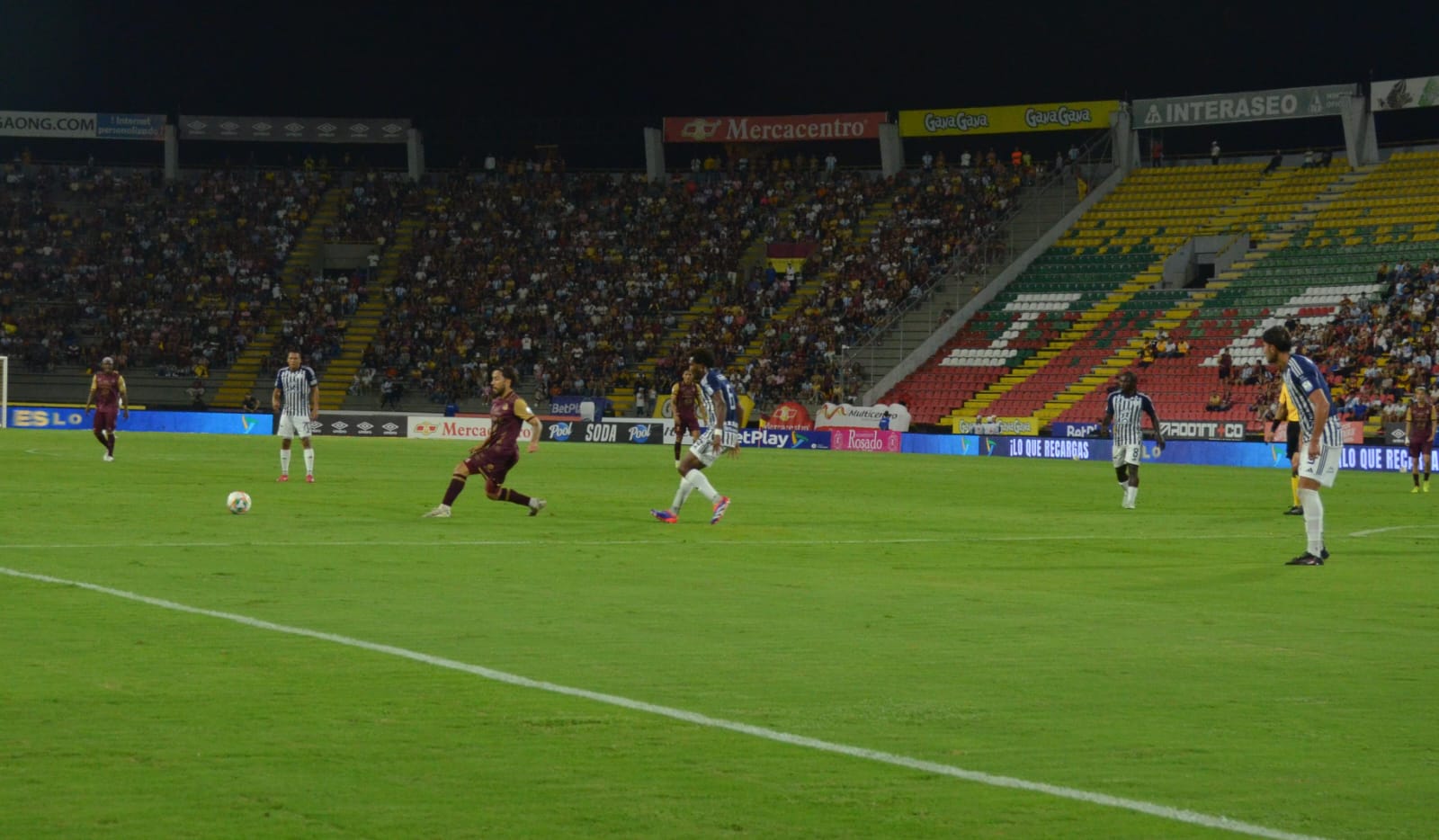 Junior gano punto visitante y sigue lider