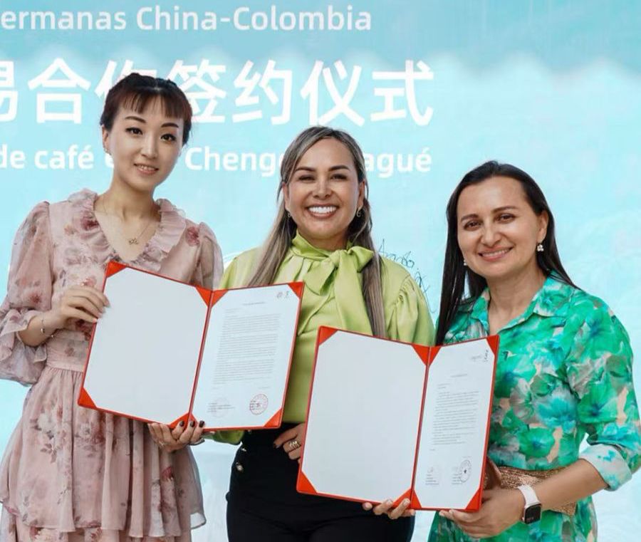 Alcaldesa de Ibagué en China