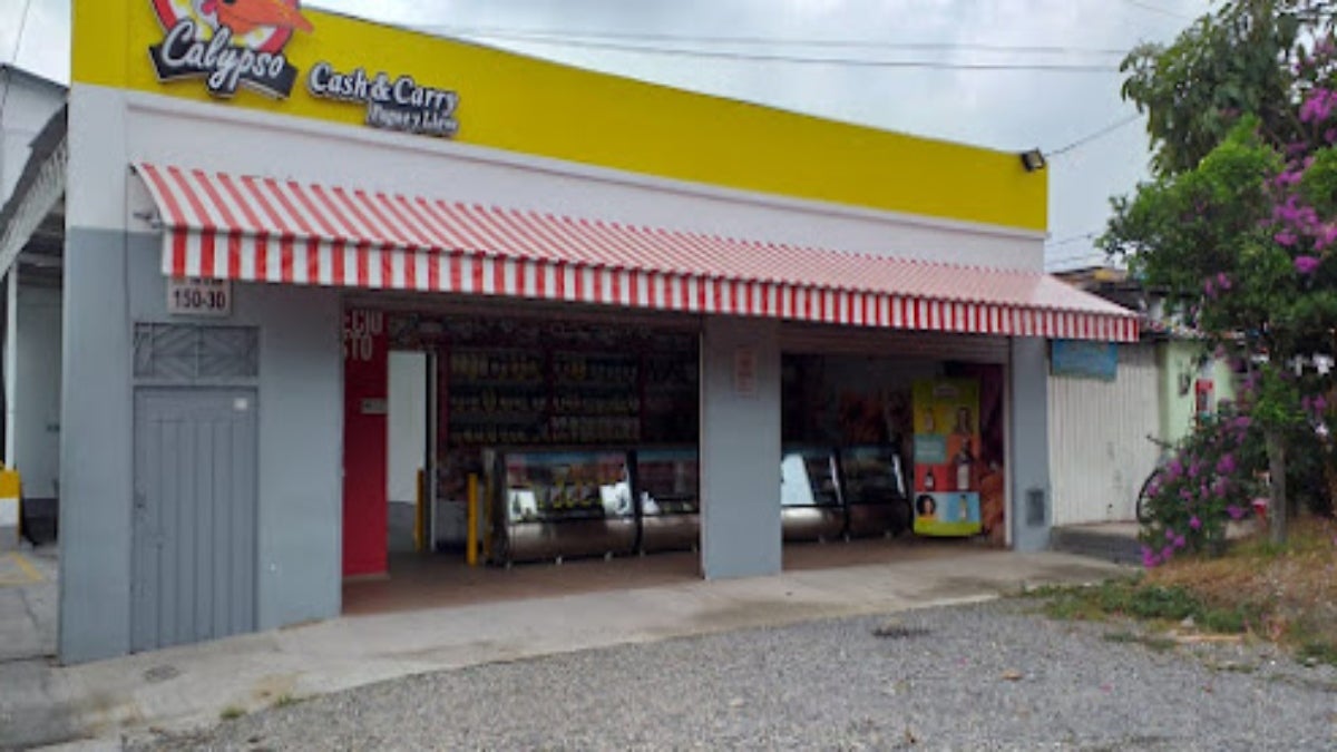 ¡Millonario robo en Picaleña a pocos metros de la Policía!