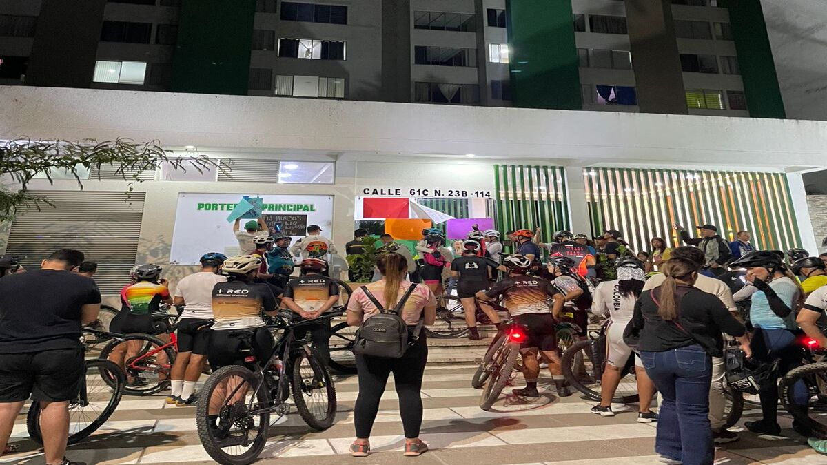 Plantón ciclístico | Protesta de ciclistas | Manifestación | Mayo 2025