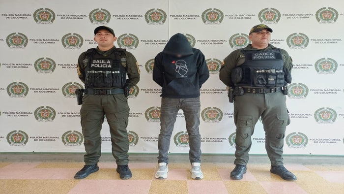 ¡Cayó extorsionista que se hacía pasar por comandante guerrillero en el sur del Tolima!