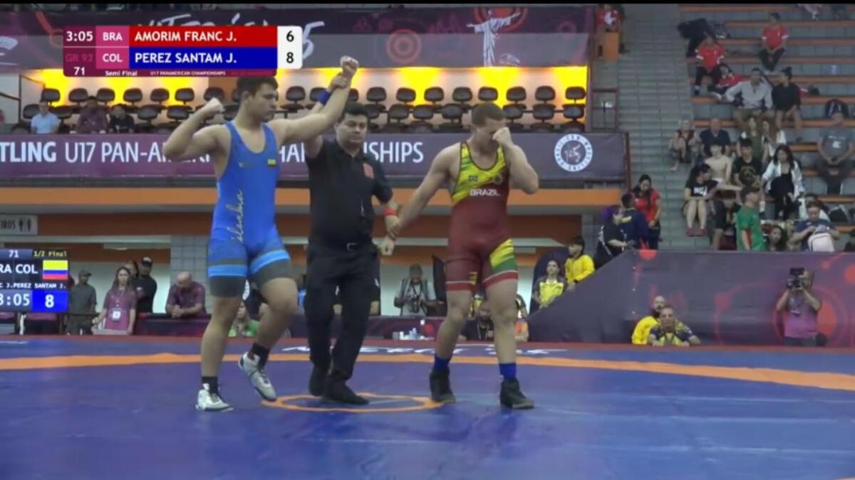 José Emmanuel Pérez Santamaría, competirá en mundial de lucha olímpica