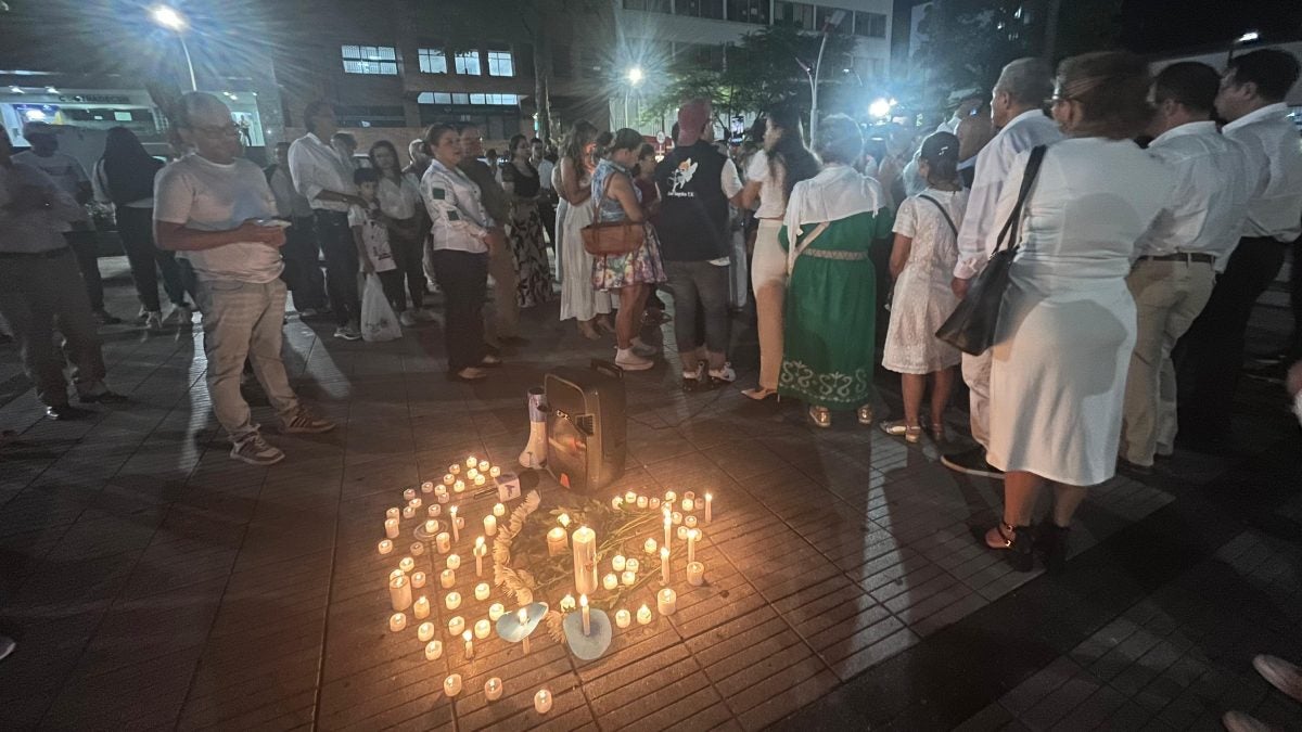 Velatón por Miguel Uribe en Ibagué | Ibagué | Miguel Uribe velatón | Junio 2025