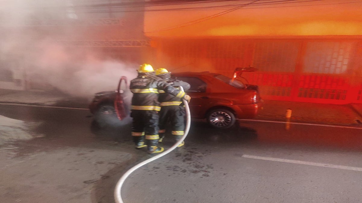 Incendio vehicular Ibagué