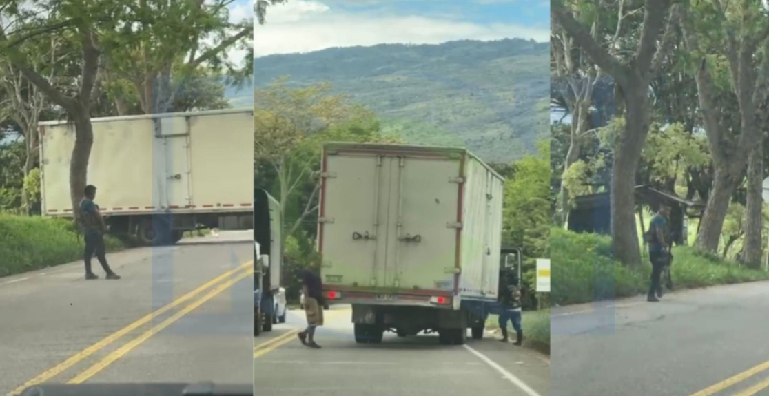 Ejército Retén ilegal de las disidencias de las Farc en la vía La Plata-Paicol