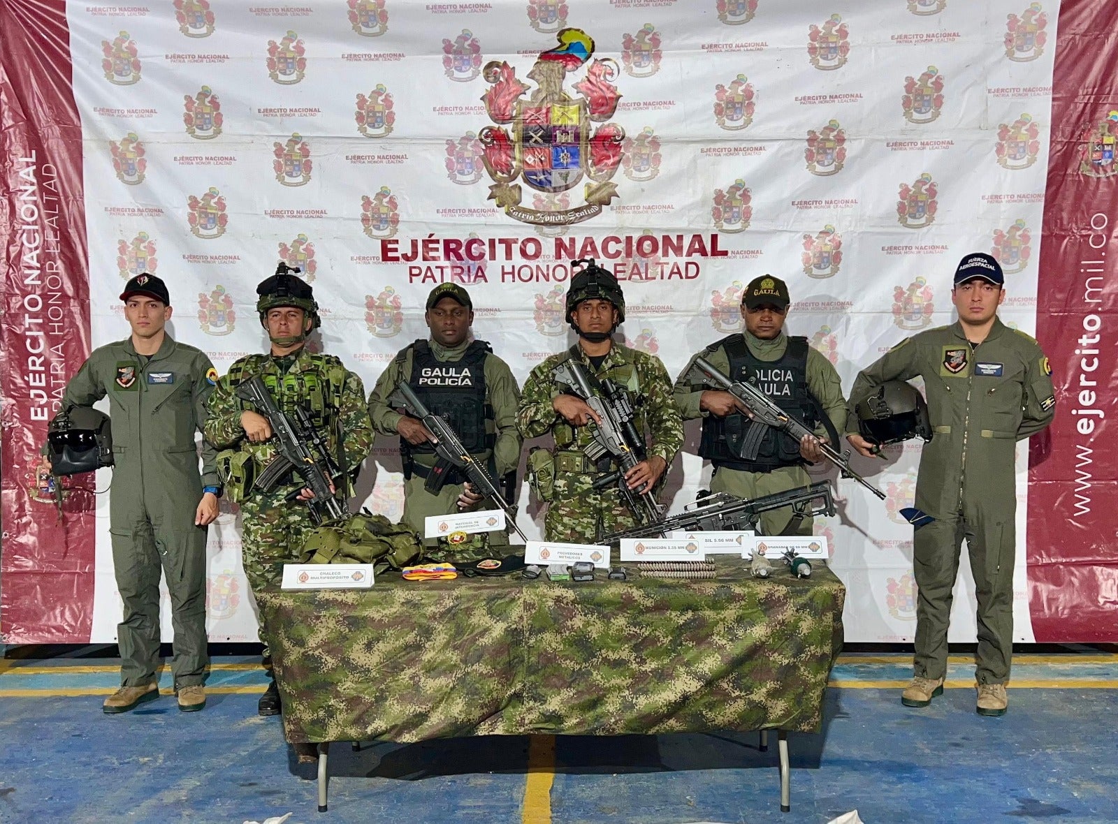 Combates en Cauca y límite del Huila deja un disidente muerto.