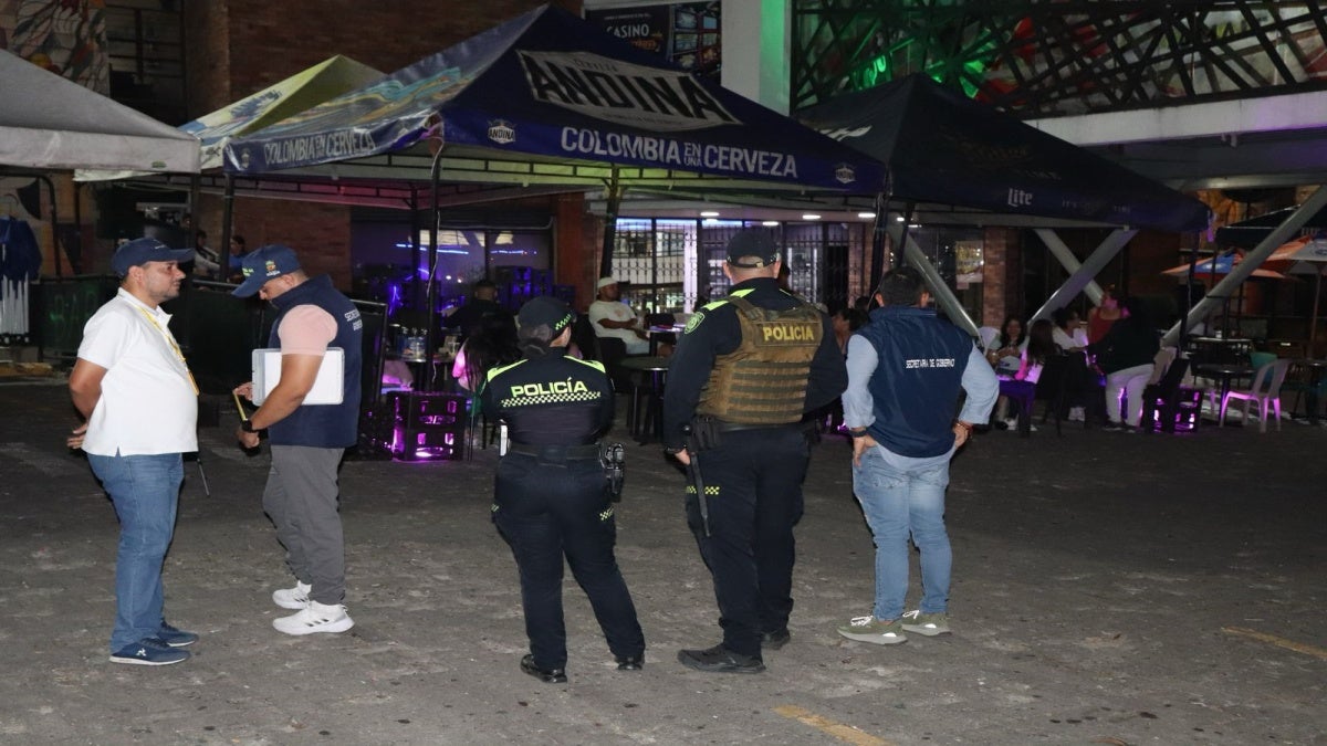 Suspendido parqueadero Arkacentro