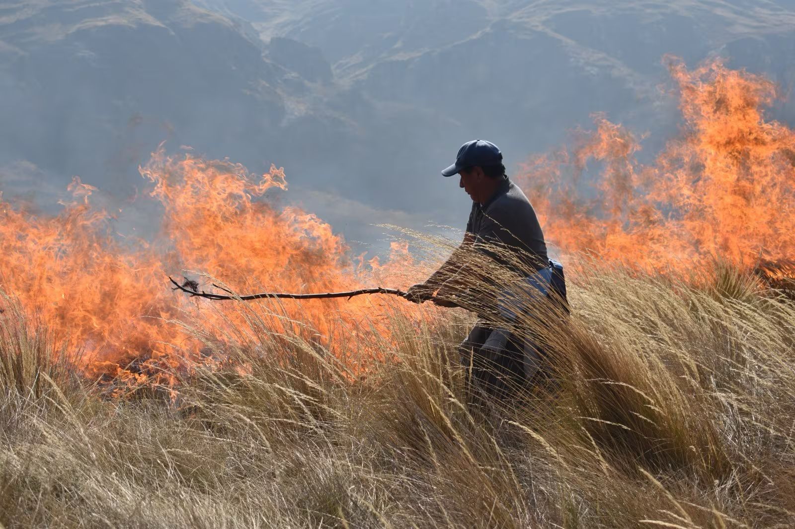 Tolima en alerta: incendios, calor extremo y riesgo de deslizamientos