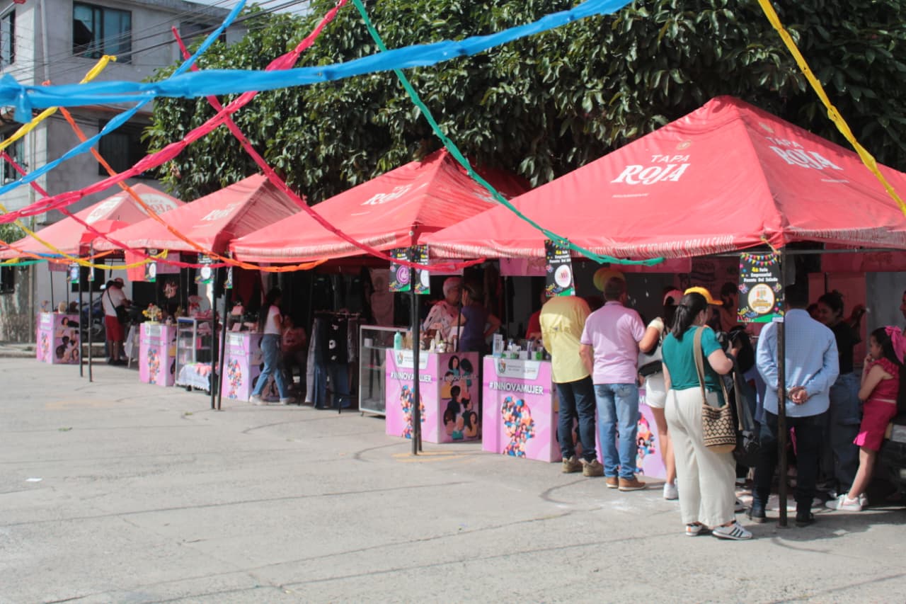 Más de 800 visitantes respaldaron a 25 emprendimientos liderados por mujeres