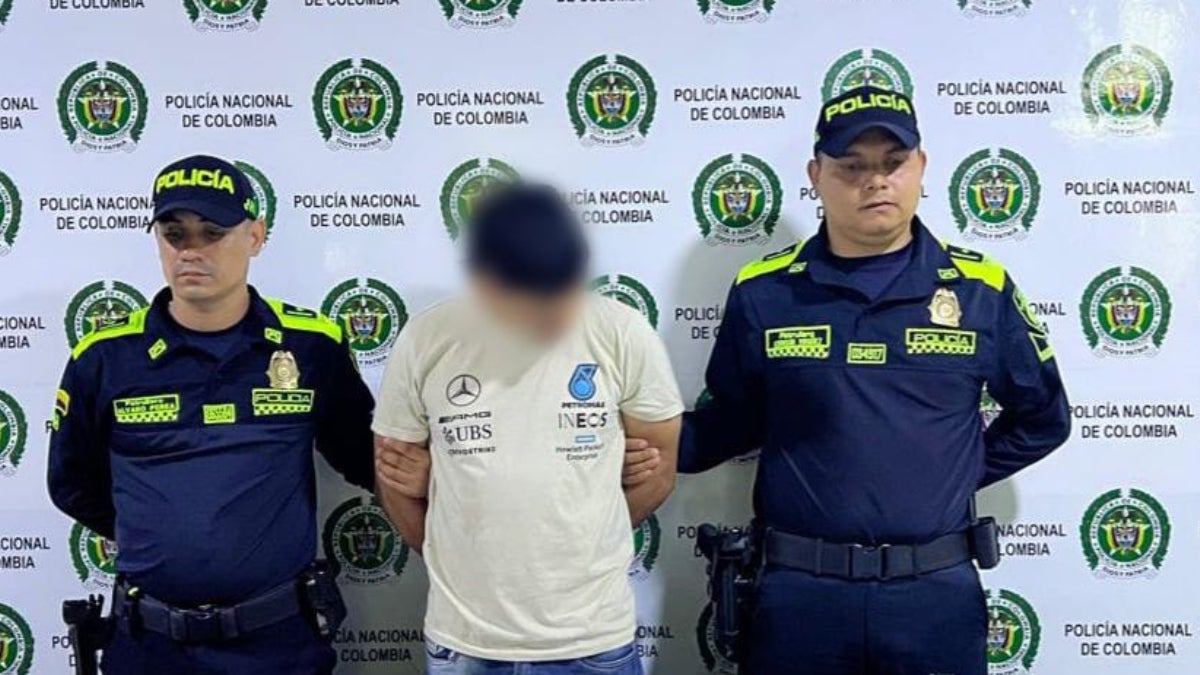 ¡Increíble! Joven cargaba una granada en pleno barrio Saucedal