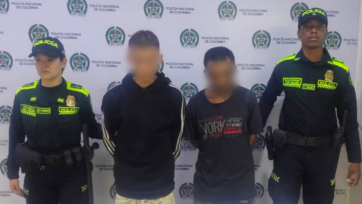 ¡Los pillaron robando dentro de una tienda en Modelia 1!