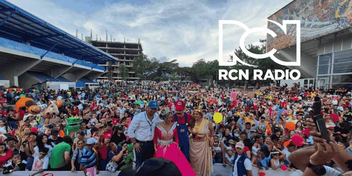 RCN Radio y la Alcaldía de Ibagué llenaron la carrera Quinta de color con el gran desfile de disfraces