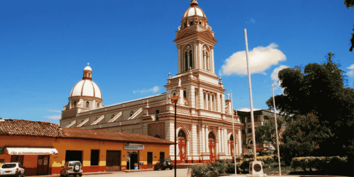 Un corredor estratégico del sur del Tolima se moderniza con obras viales claves