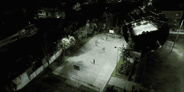 Nuevos reflectores mejoran la iluminación del Polideportivo Maracaná