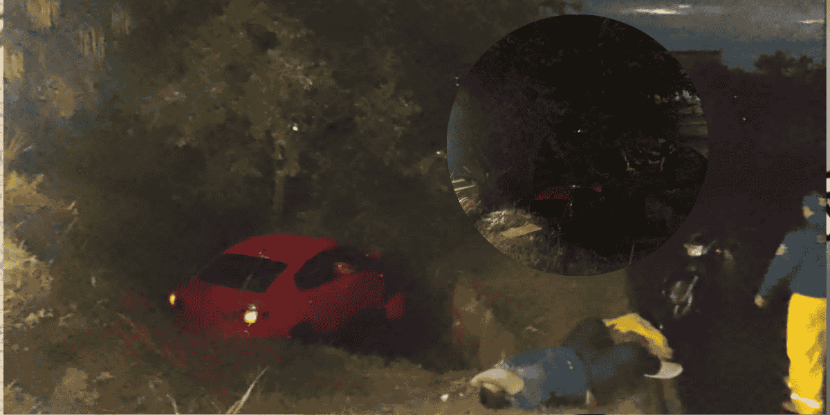 Vehículo cayó a una zanja en la vía al aeropuerto Perales y fue abandonado