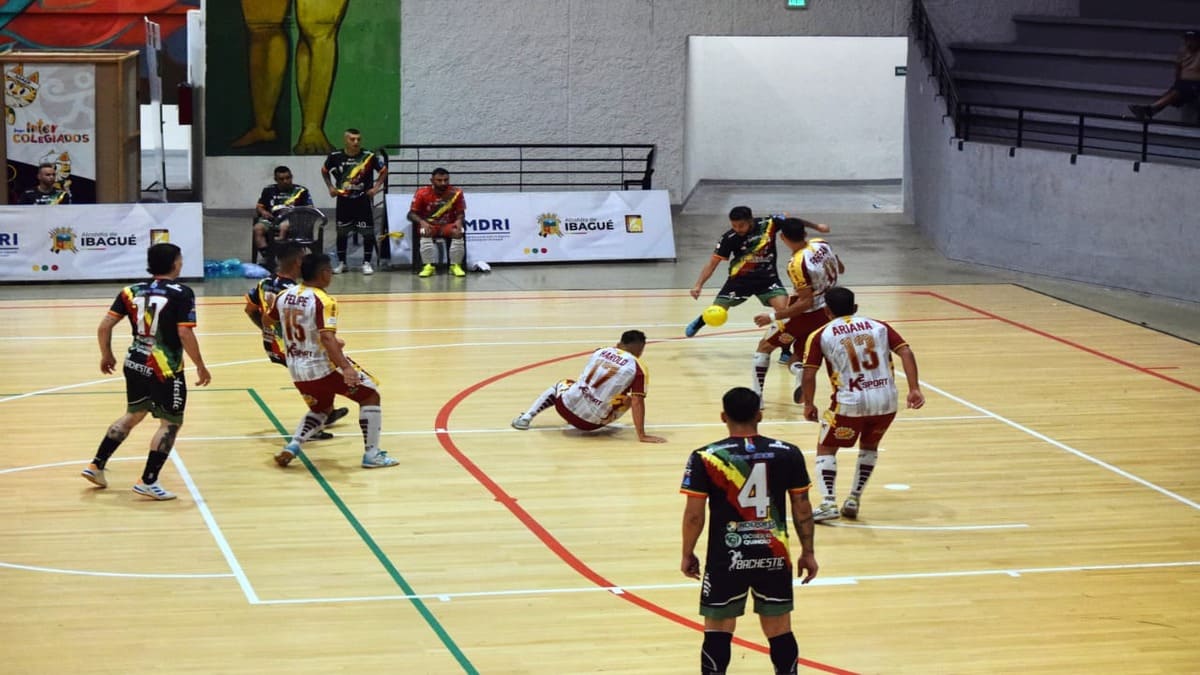 En el Coliseo Menor de Ibagué, compiten los mejores micreros del país